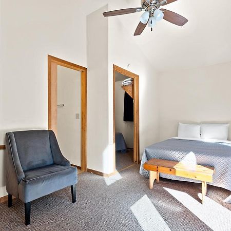 Harney Camp Cabins ヒル・シティ エクステリア 写真