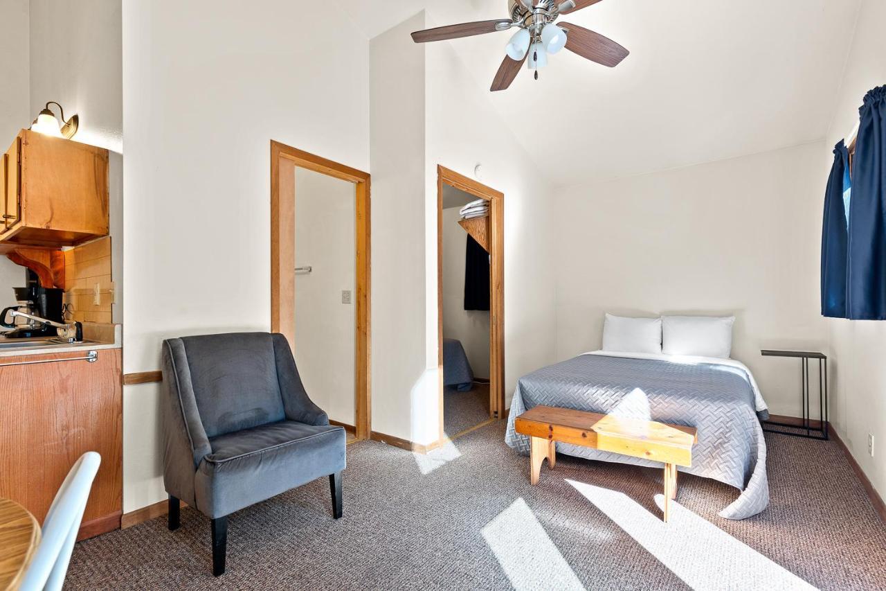 Harney Camp Cabins ヒル・シティ エクステリア 写真
