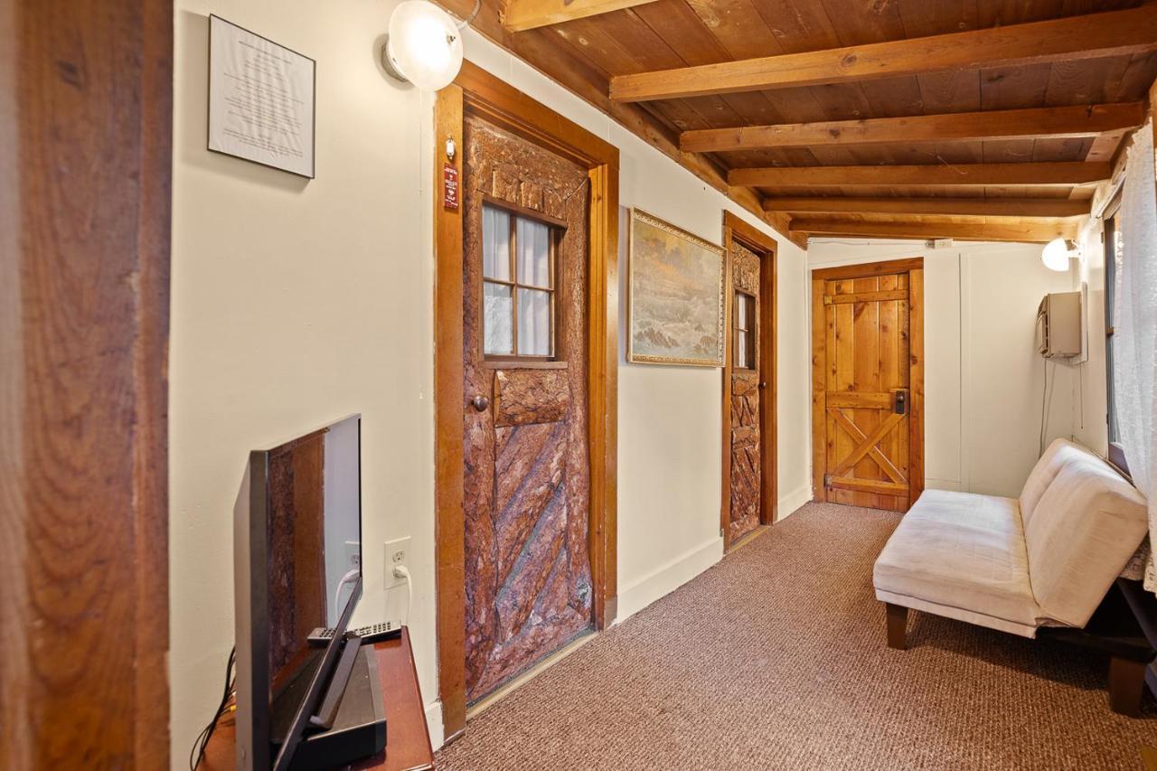 Harney Camp Cabins ヒル・シティ エクステリア 写真